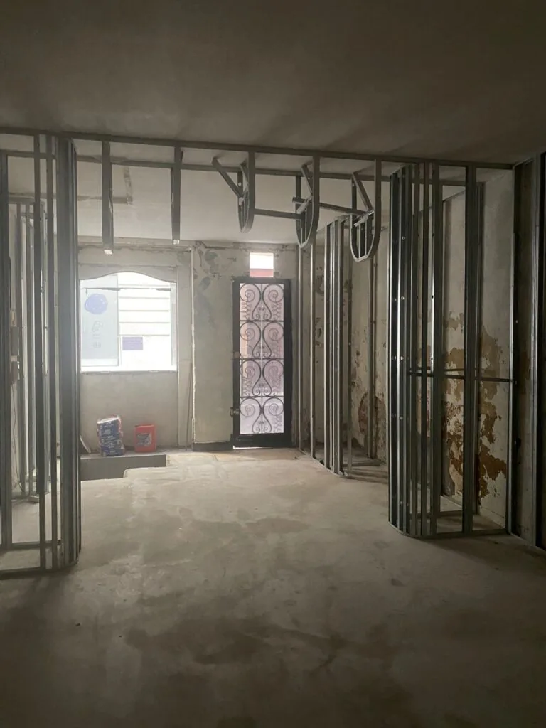 Rénovation bijouterie — entrée en chantier